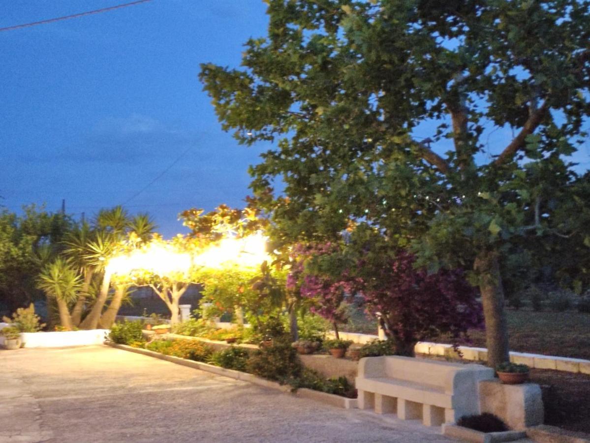Villa Residenza "I Tre Carrubi " Fasano Exterior foto